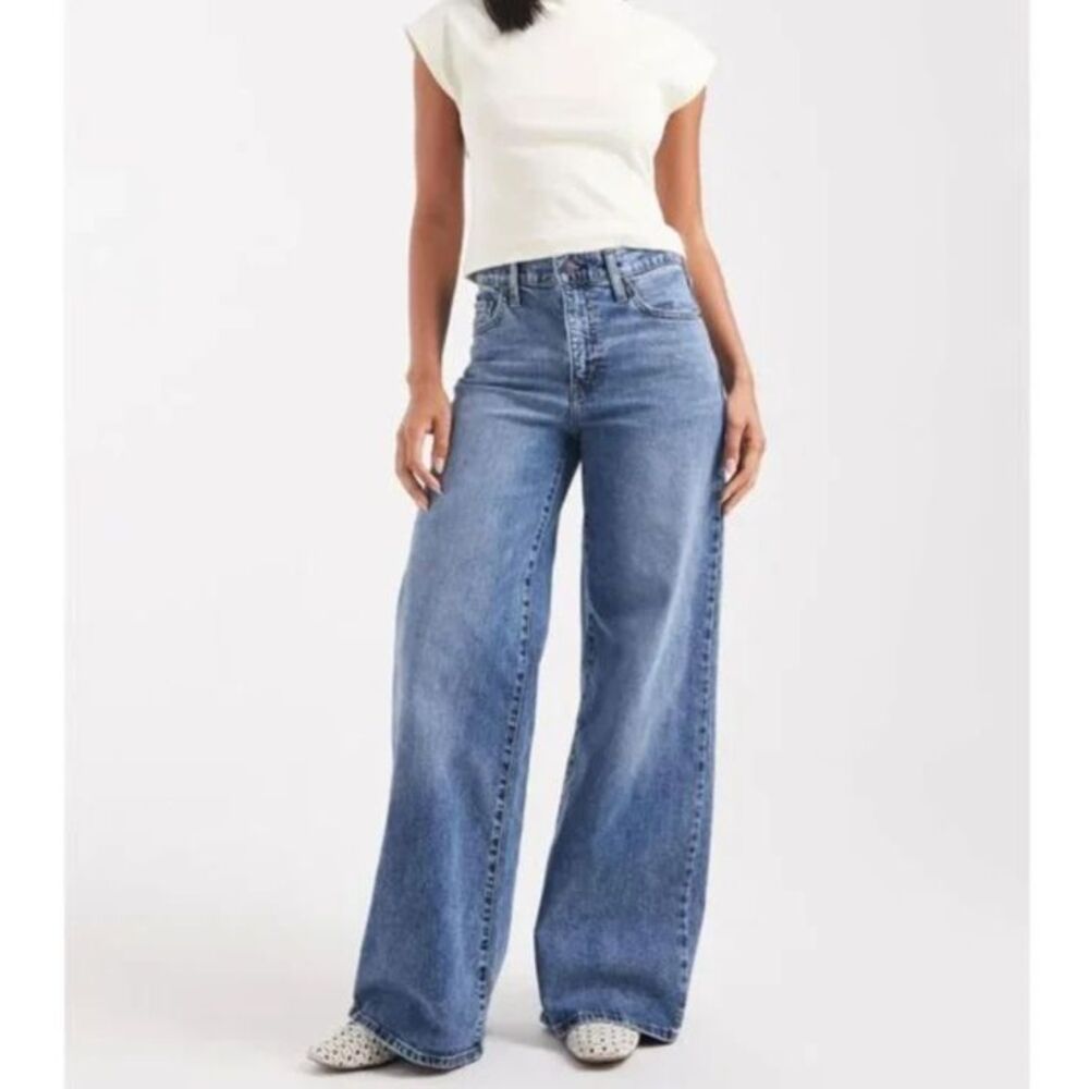 Levi's 728 High Rise Wide Leg Jean - Blue 31